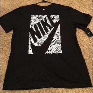 Men’s Nike T-shirt
